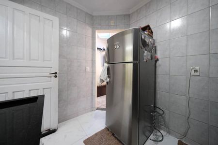 Casa de condomínio à venda com 83m², 2 quartos e 3 vagasCozinha e Área de Serviço