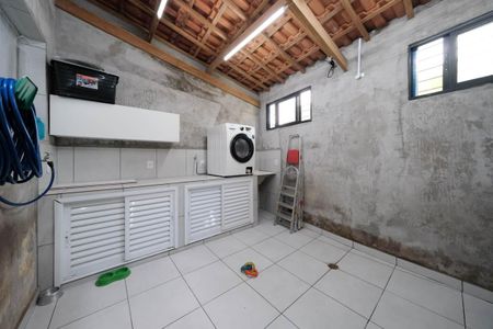 Casa de condomínio à venda com 83m², 2 quartos e 3 vagasCozinha e Área de Serviço