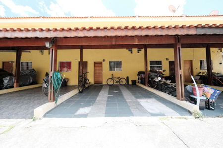 Casa de condomínio à venda com 83m², 2 quartos e 3 vagasÁrea externa