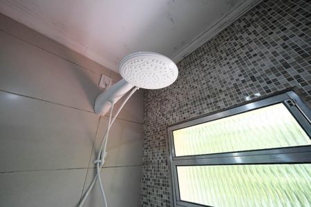 Casa de condomínio à venda com 83m², 2 quartos e 3 vagasBanheiro