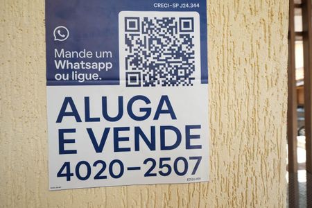 Casa de condomínio à venda com 83m², 2 quartos e 3 vagasFachada