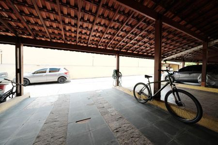 Casa de condomínio à venda com 83m², 2 quartos e 3 vagasÁrea externa