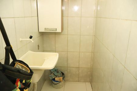 Apartamento para alugar com 60m², 3 quartos e 1 vagaÁrea de Serviço