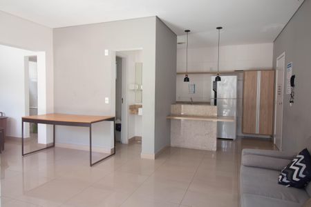 Apartamento para alugar com 48m², 2 quartos e 1 vagaÁrea comum - Salão de festas