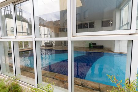 Apartamento à venda com 47m², 2 quartos e 1 vaga Apartamento à venda com 47m², 2 quartos e 1 vagaÁrea Comum - Piscina