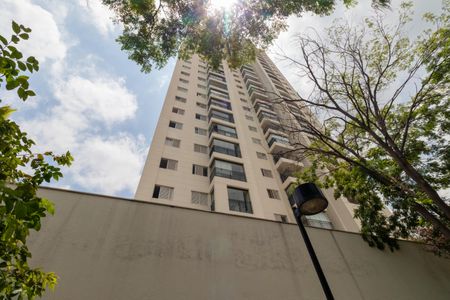 Apartamento à venda com 47m², 2 quartos e 1 vaga Apartamento à venda com 47m², 2 quartos e 1 vagaFachada