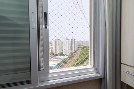Apartamento à venda com 47m², 2 quartos e 1 vaga Apartamento à venda com 47m², 2 quartos e 1 vagaVista da Janela do Quarto 2