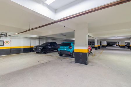 Apartamento à venda com 47m², 2 quartos e 1 vaga Apartamento à venda com 47m², 2 quartos e 1 vagaGaragem