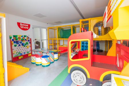 Apartamento à venda com 47m², 2 quartos e 1 vaga Apartamento à venda com 47m², 2 quartos e 1 vagaÁrea Comum - Brinquedoteca