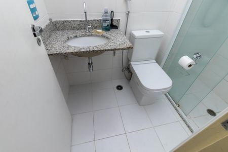 Apartamento à venda com 47m², 2 quartos e 1 vaga Apartamento à venda com 47m², 2 quartos e 1 vagaBanheiro