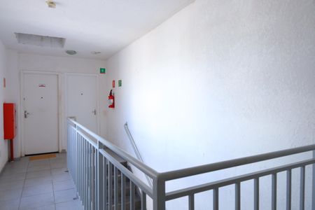 Apartamento para alugar com 32m², 2 quartos e sem vagaÁrea comum - Saguão do andar