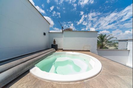 Apartamento à venda com 104m², 2 quartos e 2 vagas Apartamento à venda com 104m², 2 quartos e 2 vagasJacuzzi