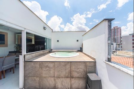 Apartamento à venda com 104m², 2 quartos e 2 vagas Apartamento à venda com 104m², 2 quartos e 2 vagasJacuzzi