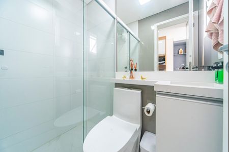 Apartamento à venda com 104m², 2 quartos e 2 vagas Apartamento à venda com 104m², 2 quartos e 2 vagasBanheiro da Cobertura