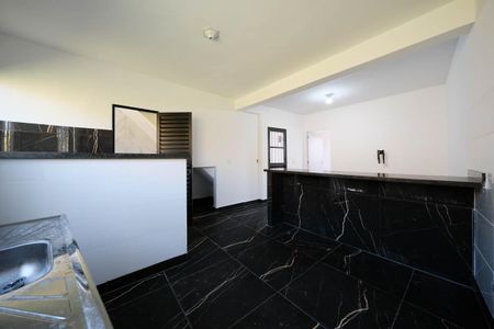 Sala/Cozinha de casa para alugar com 1 quarto, 50m² em Vila Ré, São Paulo