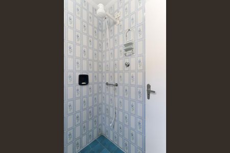 Casa à venda com 198m², 2 quartos e 4 vagas Casa à venda com 198m², 2 quartos e 4 vagasBanheiro de serviço