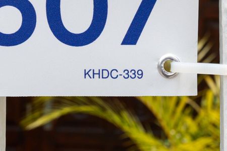 Casa à venda com 198m², 2 quartos e 4 vagas Casa à venda com 198m², 2 quartos e 4 vagasKHDC-339