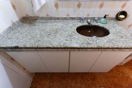 Casa à venda com 198m², 2 quartos e 4 vagas Casa à venda com 198m², 2 quartos e 4 vagasBanheiro