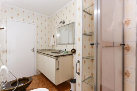 Casa à venda com 198m², 2 quartos e 4 vagas Casa à venda com 198m², 2 quartos e 4 vagasBanheiro
