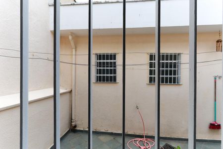 Casa à venda com 198m², 2 quartos e 4 vagas Casa à venda com 198m², 2 quartos e 4 vagasVista do quarto 2