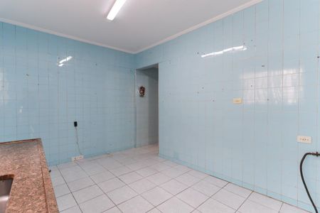 Casa à venda com 198m², 2 quartos e 4 vagas Casa à venda com 198m², 2 quartos e 4 vagasCozinha