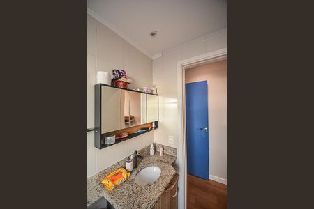 Apartamento à venda com 77m², 2 quartos e 2 vagasBanheiro da Suíte