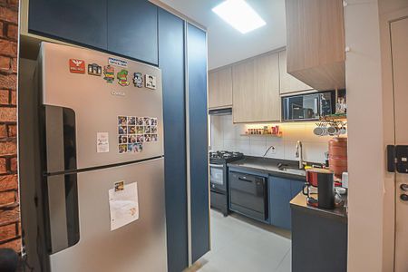 Apartamento à venda com 77m², 2 quartos e 2 vagasCozinha 