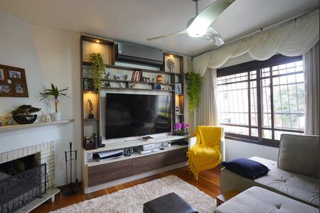 Casa para alugar com 202m², 3 quartos e 2 vagas Casa para alugar com 202m², 3 quartos e 2 vagasSala