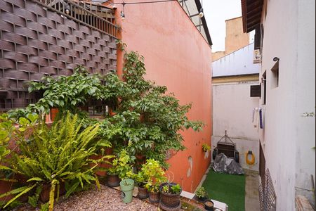 Casa para alugar com 202m², 3 quartos e 2 vagas Casa para alugar com 202m², 3 quartos e 2 vagasPátio fundos