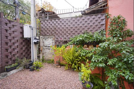 Casa para alugar com 202m², 3 quartos e 2 vagas Casa para alugar com 202m², 3 quartos e 2 vagasPátio fundos
