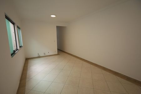 Sala de TV de apartamento à venda com 3 quartos, 95m² em Vila Assunção, Santo André