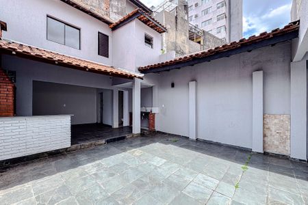 Casa para alugar com 270m², 3 quartos e 2 vagasÁrea externa