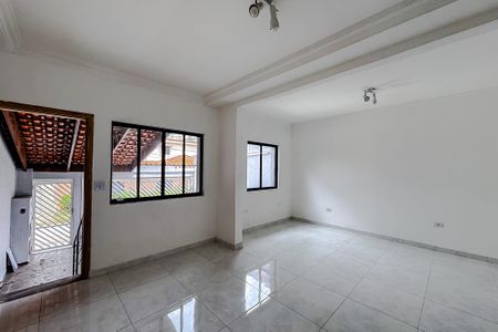 Casa para alugar com 270m², 3 quartos e 2 vagasSala