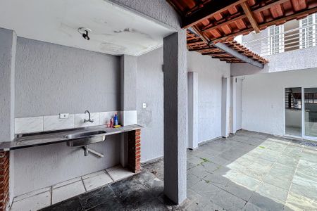 Casa para alugar com 270m², 3 quartos e 2 vagasÁrea externa