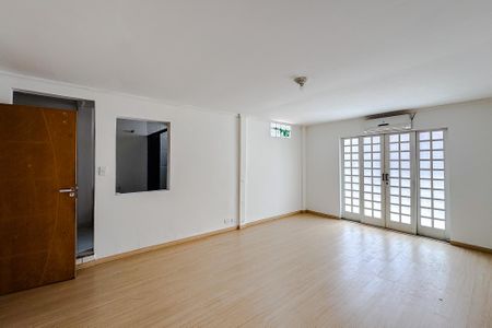 Casa para alugar com 3 quartos, 270m² em Mooca, São Paulo