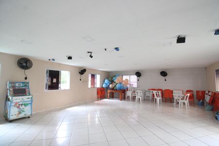Apartamento à venda com 45m², 2 quartos e 1 vagaÁrea comum - Salão de festas