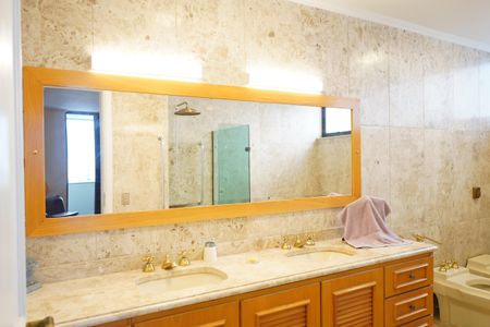 Apartamento para alugar com 370m², 4 quartos e 4 vagasBanheiro da Suíte Master