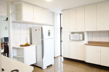 Apartamento para alugar com 370m², 4 quartos e 4 vagasCozinha