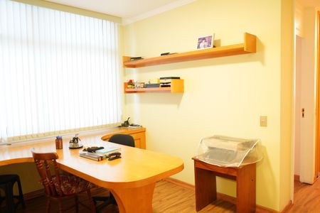 Apartamento para alugar com 370m², 4 quartos e 4 vagasEscritório