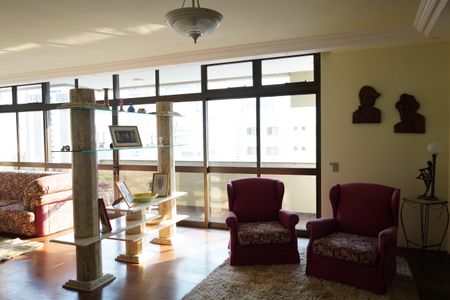 Sala  de apartamento para alugar com 4 quartos, 370m² em Vila Regente Feijó, São Paulo