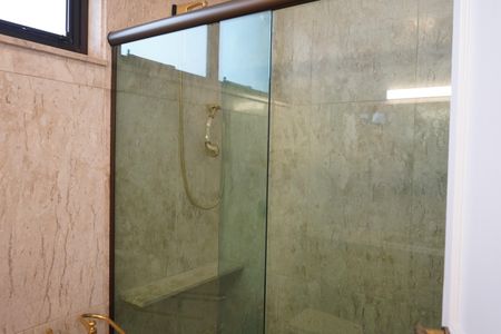 Apartamento para alugar com 370m², 4 quartos e 4 vagasBanheiro da Suíte 4