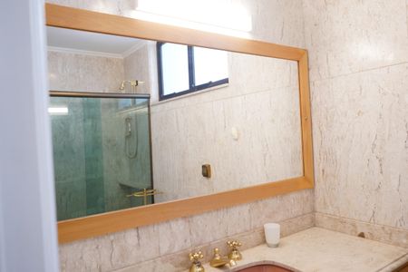 Apartamento para alugar com 370m², 4 quartos e 4 vagasBanheiro da Suíte 4