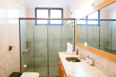 Apartamento para alugar com 370m², 4 quartos e 4 vagasBanheiro da Suíte 3