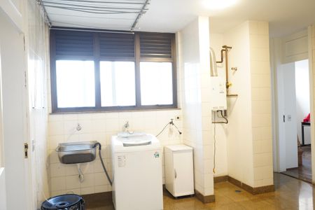 Apartamento para alugar com 370m², 4 quartos e 4 vagasÁrea de Serviço