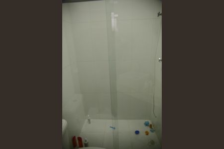 Casa à venda com 220m², 3 quartos e 5 vagasSuíte 2 - Banheiro 