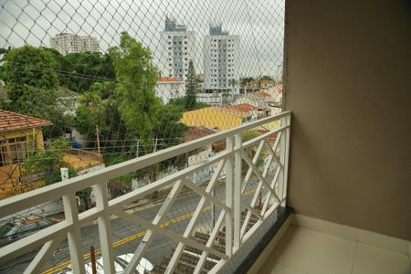 Casa à venda com 220m², 3 quartos e 5 vagasSuíte 1  - Varanda 