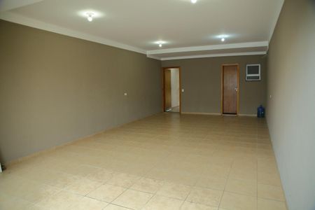 Casa à venda com 220m², 3 quartos e 5 vagasGaragem 