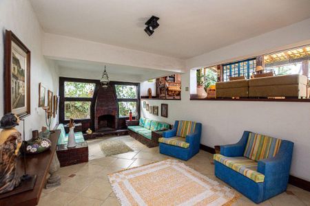 Casa à venda com 6 quartos, 541m² em Piratininga, Niterói