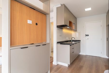 Sala de kitnet/studio para alugar com 1 quarto, 34m² em Consolação, São Paulo