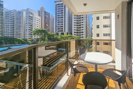 Vista da Sala de apartamento para alugar com 3 quartos, 90m² em Centro, Guarujá